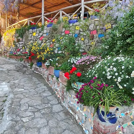 Giardino 21 Marzo 4* فيكو إيكوينس
