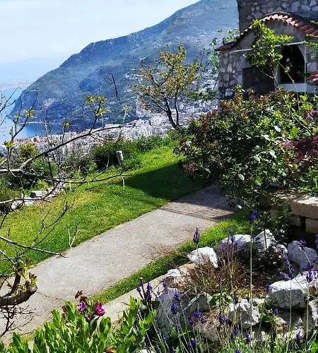 Giardino 21 Marzo ベッド・アンド・ブレックファスト 4*